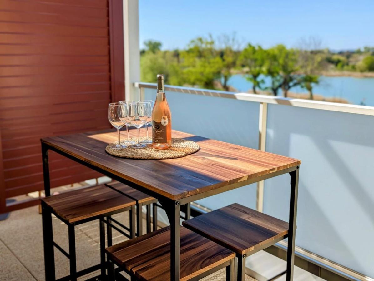 Lakeside Provence - Appartement 4 Etoiles Face Au Lac De Monteux Esterno foto