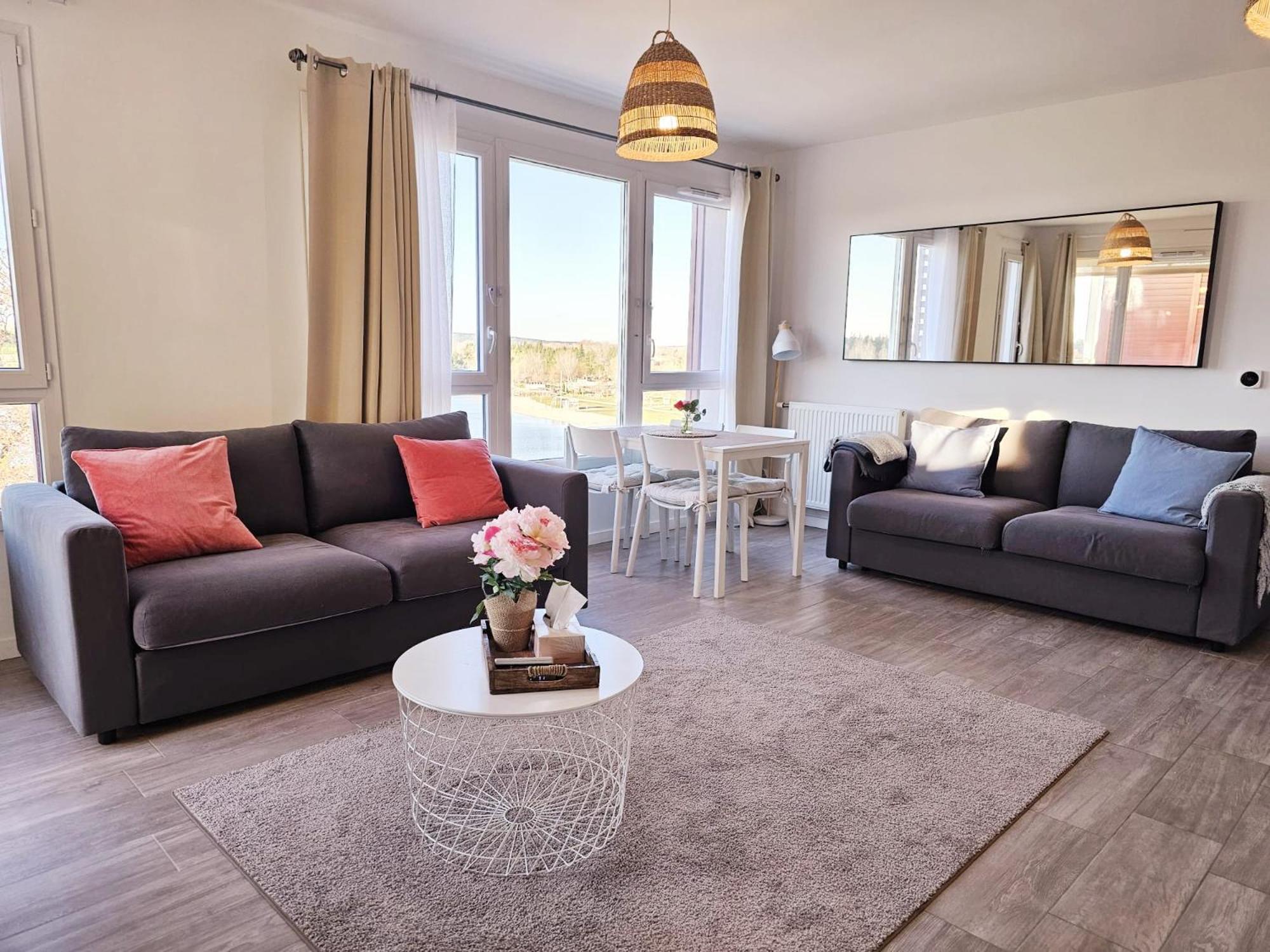 Lakeside Provence - Appartement 4 Etoiles Face Au Lac De Monteux Esterno foto